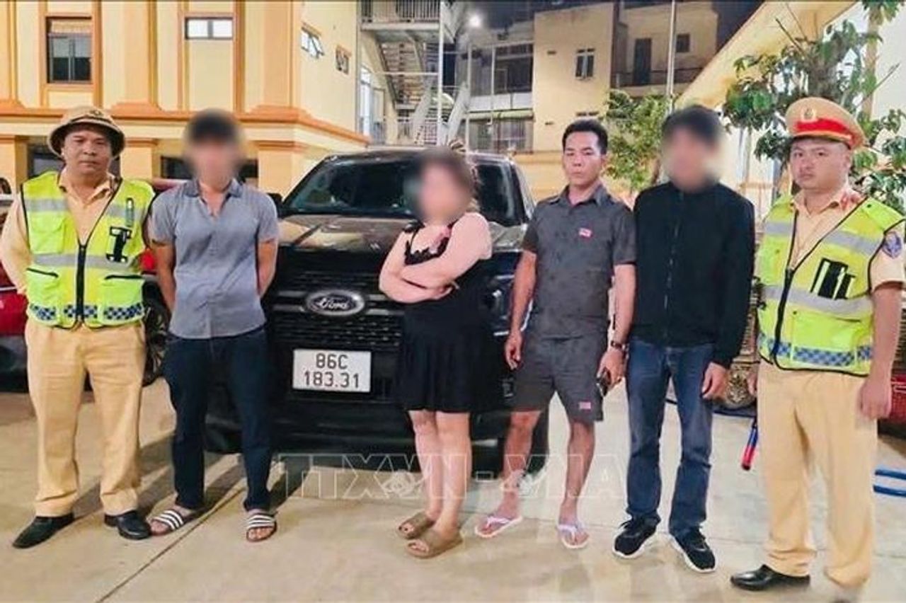 Làm rõ vụ việc hành hung, hủy hoại tài sản sau va chạm giao thông - Báo Tin Tức TTXVN