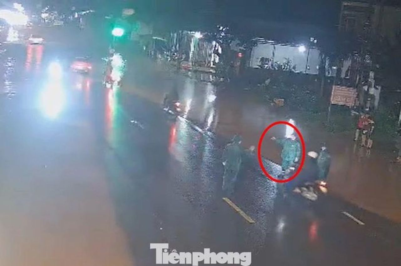 Khởi tố nữ tài xế lái ô tô tông chủ tịch xã tử vong - Báo Tiền Phong