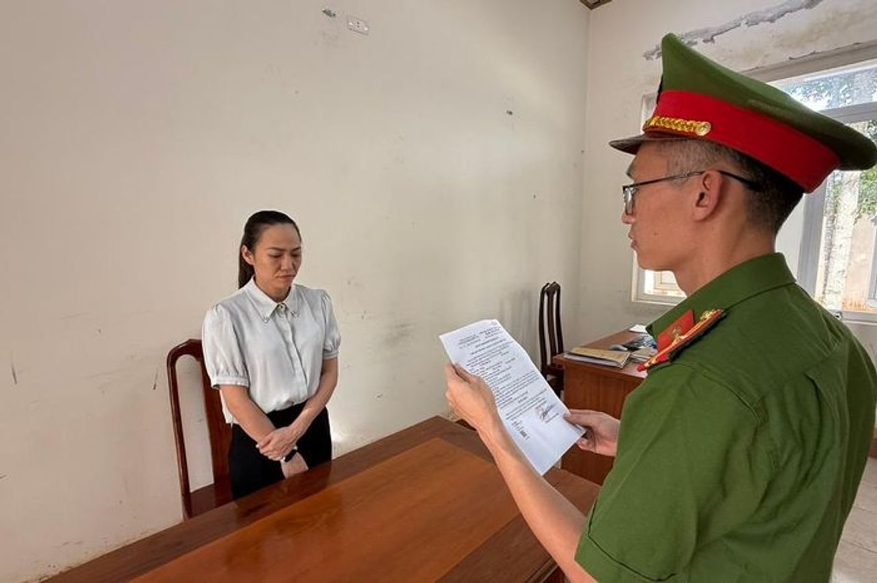 Nữ tài xế tông chủ tịch xã tử vong: Đã uống bia, lái ô tô về vì con khóc - Báo Pháp Luật TP.HCM