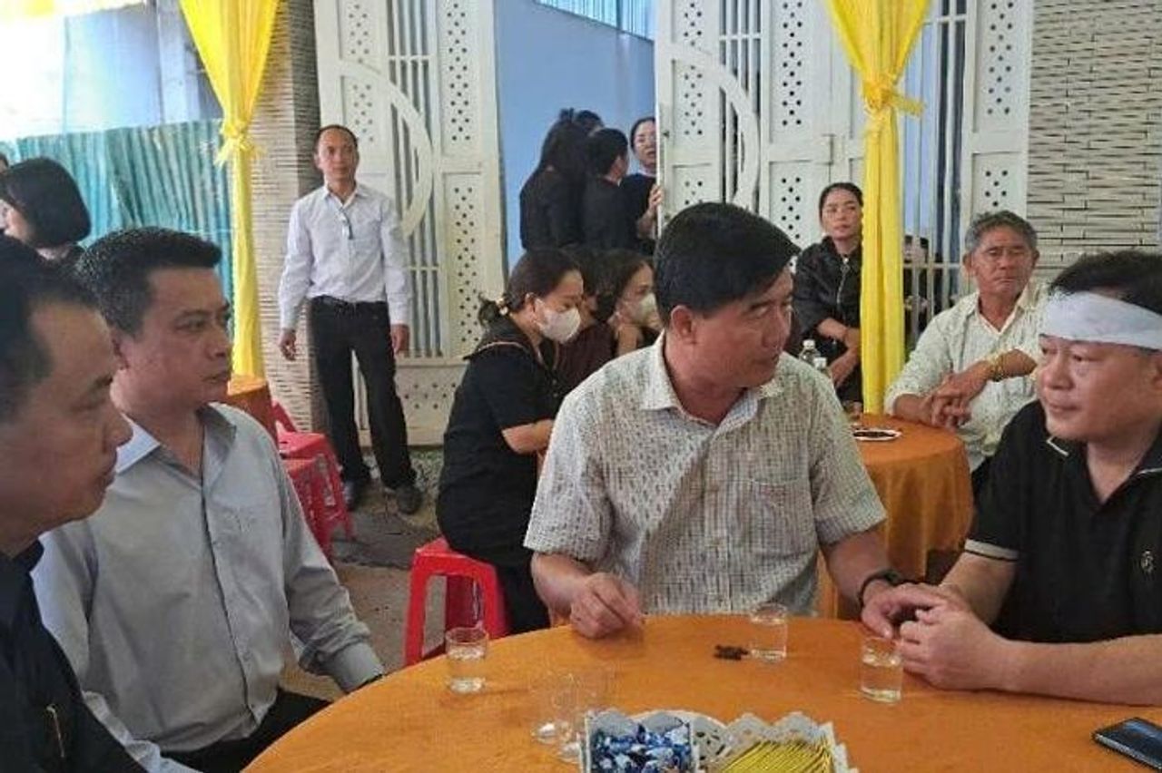 Khởi tố nữ tài xế lái xe ô-tô tông tử vong Chủ tịch Ủy ban nhân dân xã ở Đắk Lắk - Báo Nhân Dân