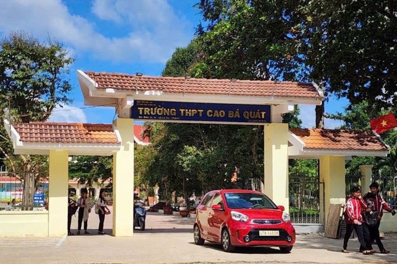 Miễn nhiệm Hiệu trưởng Trường THPT Cao Bá Quát, Đắk Lắk sau khi bị kỷ luật - Báo Điện tử Tiếng nói Việt Nam