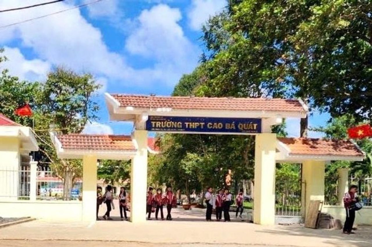 Đắk Lắk: Xử lý kỷ luật, miễn nhiệm Hiệu trưởng Trường THPT Cao Bá Quát - Đại Biểu Nhân Dân