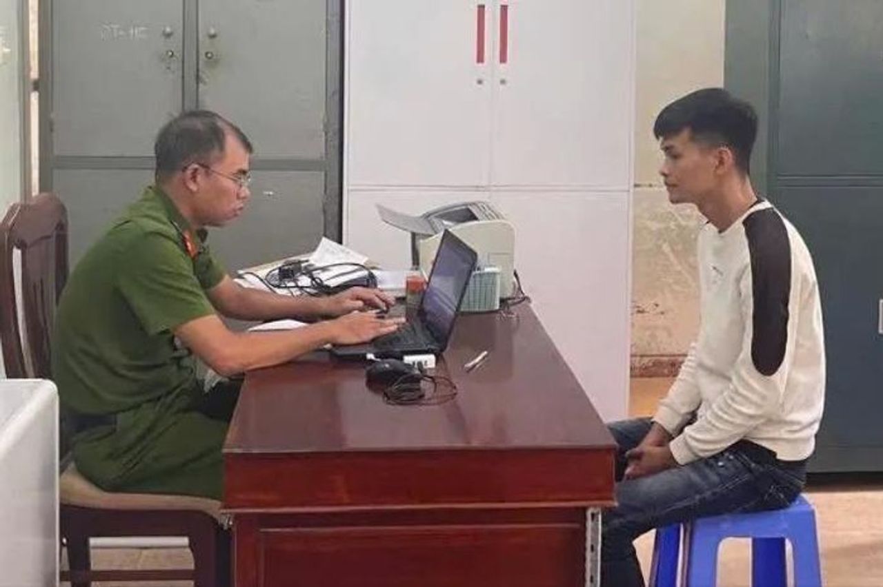 Khởi tố thanh niên xăm trổ đánh phụ nữ mang thai, hỏi 'biết tao là ai không?' - Báo Pháp Luật TP.HCM