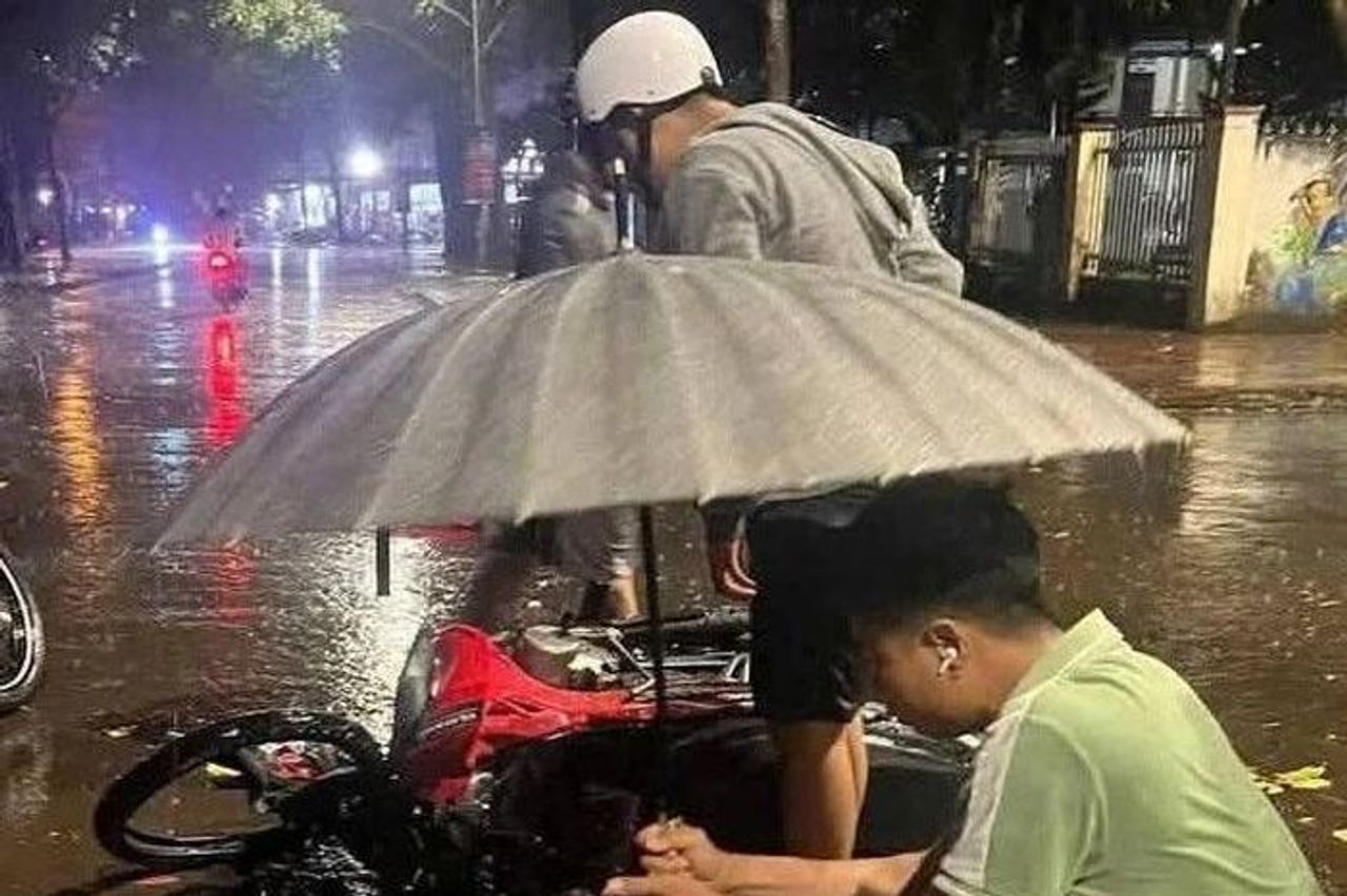 Công an Đắk Lắk truy tìm tài xế xe ô tô rời hiện trường sau tai nạn - Chuyên trang Vietnamdaily - Báo Tri thức & Cuộc sống