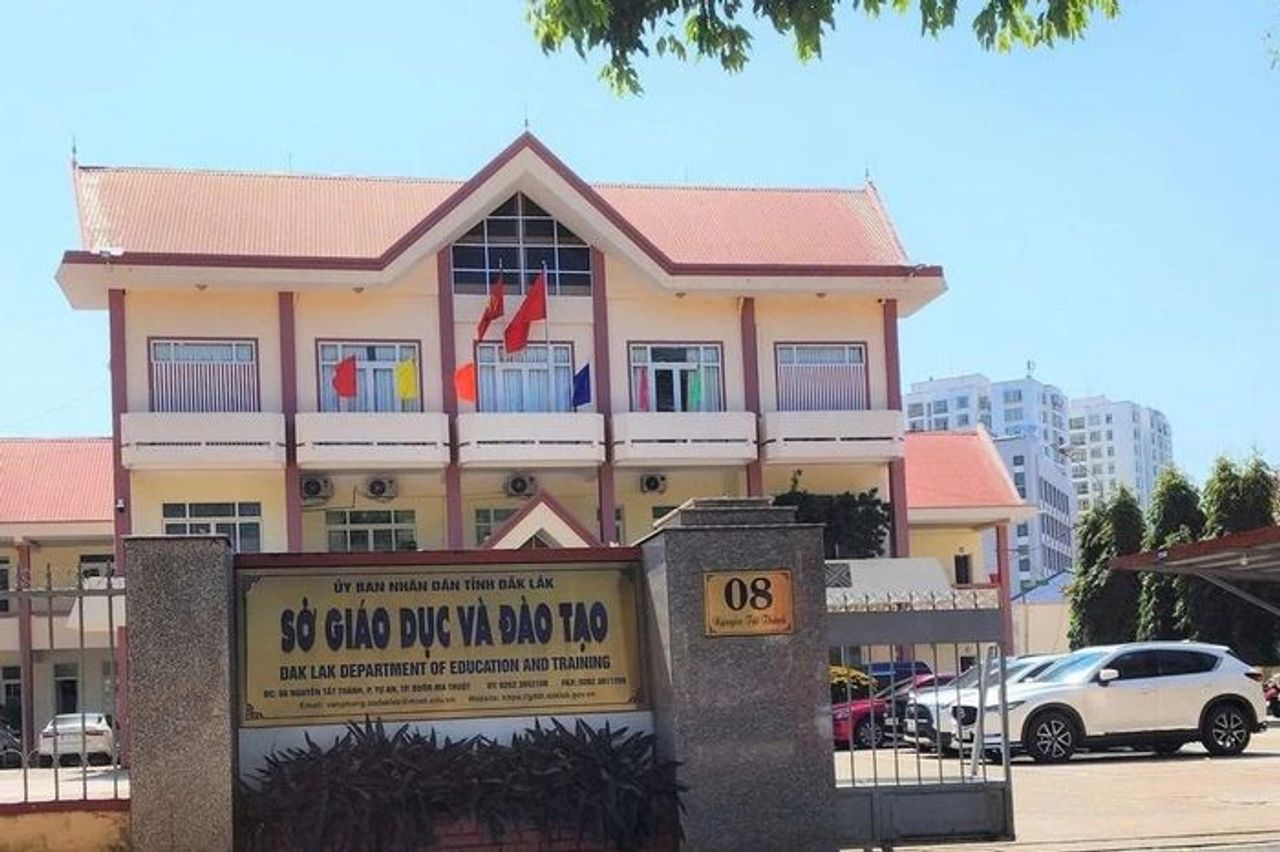Đắk Lắk chỉ đạo 3 vụ 'nóng' ngành giáo dục khiến dư luận 'dậy sóng' - Báo Tiền Phong