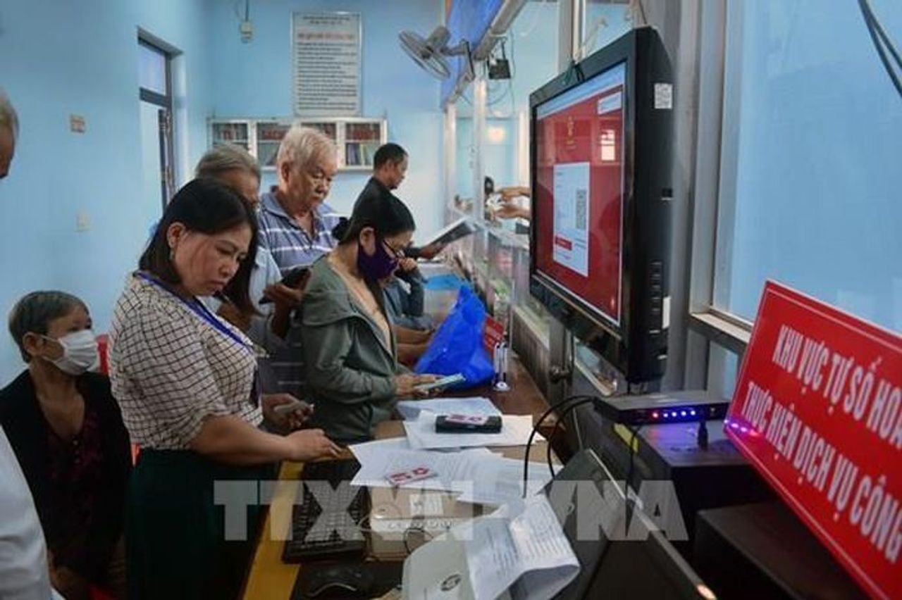 Đắk Lắk xem xét chế độ cho cán bộ bán chuyên trách thôi việc - Bnews