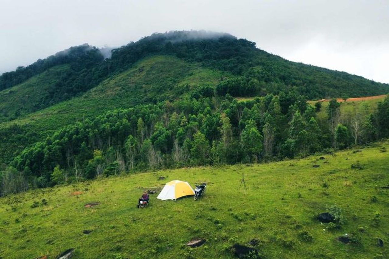 Cắm trại, ngắm mây trên đỉnh Ma Thiên ở Đắk Lắk - Chuyên trang Sài Gòn Tiếp Thị - Tạp chí Kinh tế Sài Gòn