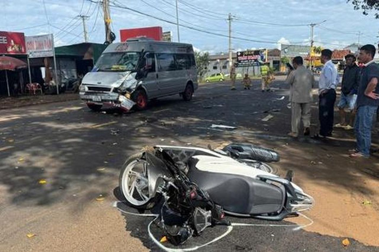 Thêm một nạn nhân tử vong trong vụ TNGT giữa ô tô và xe máy ở Đắk Lắk - Báo Xây Dựng
