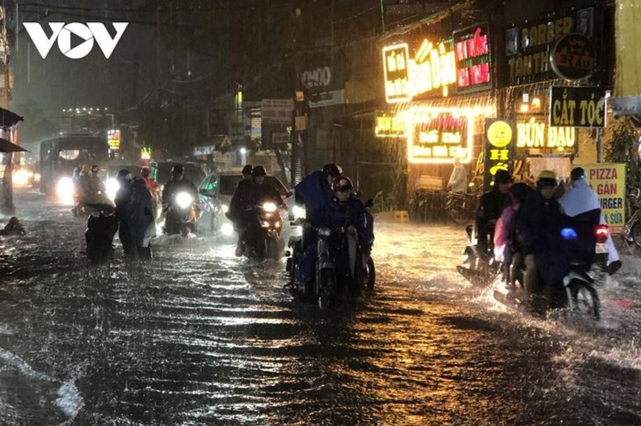 Cảnh báo mưa lớn từ Quảng Trị đến Quảng Ngãi gây ngập úng các vùng trũng, thấp - Báo Điện tử Tiếng nói Việt Nam