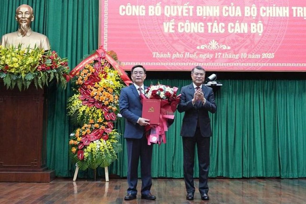 Ông Nguyễn Đình Trung giữ chức Bí thư Thành ủy Huế - Báo Văn hóa