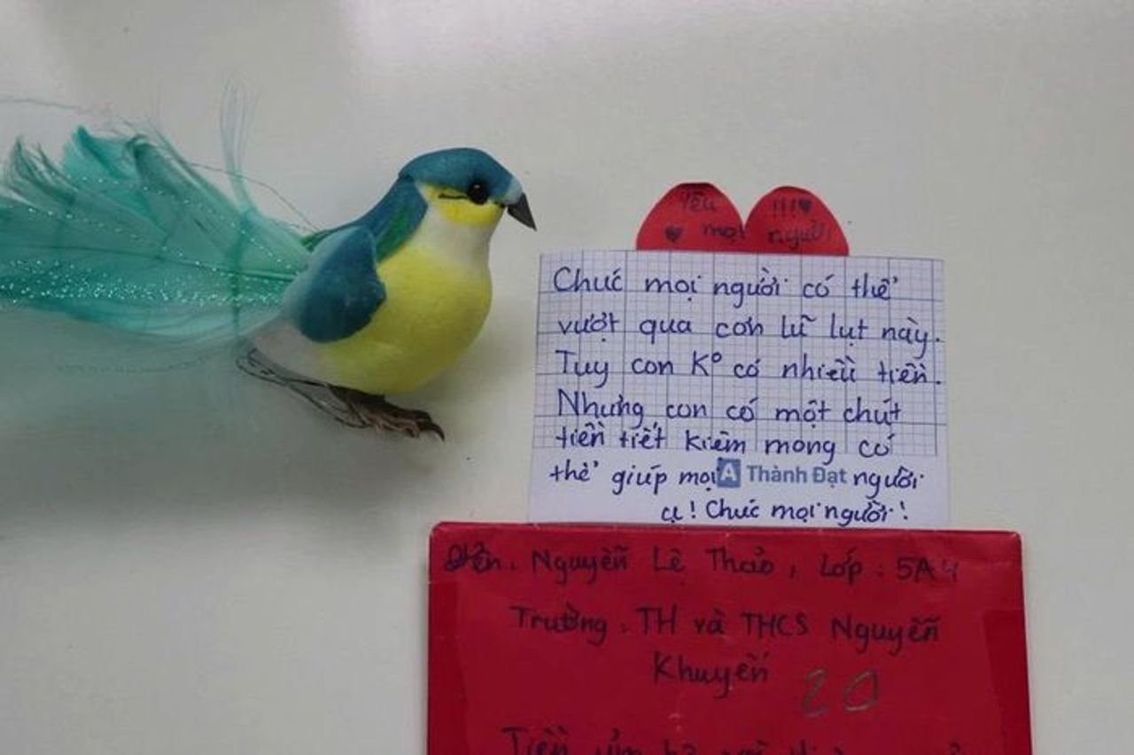 Xúc động lá thư của học sinh Đắk Lắk gửi các bạn vùng lũ - Báo Giáo Dục & Thời Đại