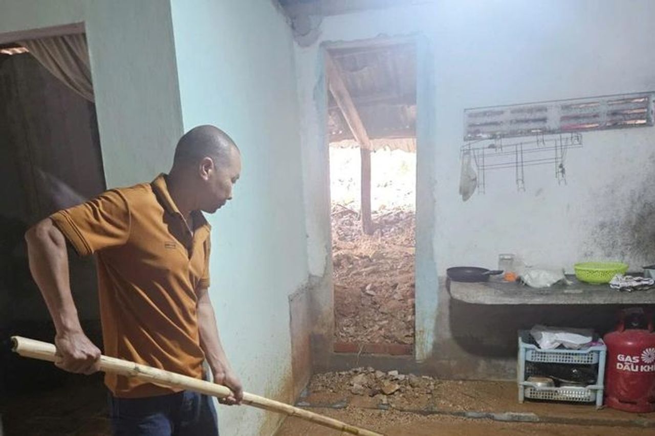 Chỉ đạo khẩn vụ nhà dân, đường sá Đắk Lắk hư hỏng do thi công cao tốc - Báo Tiền Phong