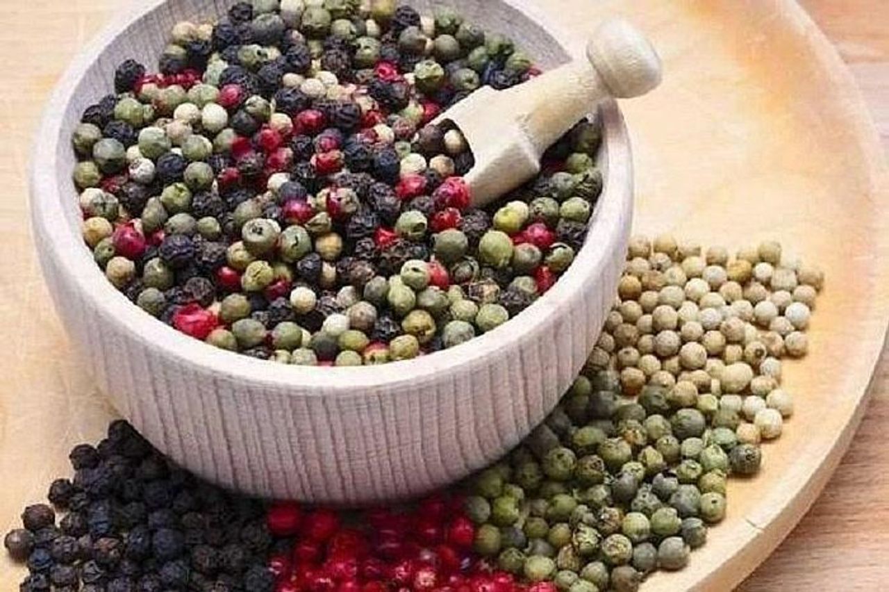 Ngày 25-10, giá hồ tiêu giảm mạnh 2.500-3.500 đồng/kg - Báo Gia Lai