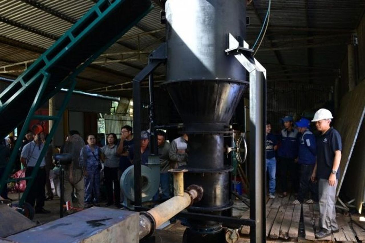 Lò khí hóa biến phế phẩm nông nghiệp thành năng lượng xanh - Tạp chí Mekong Asean