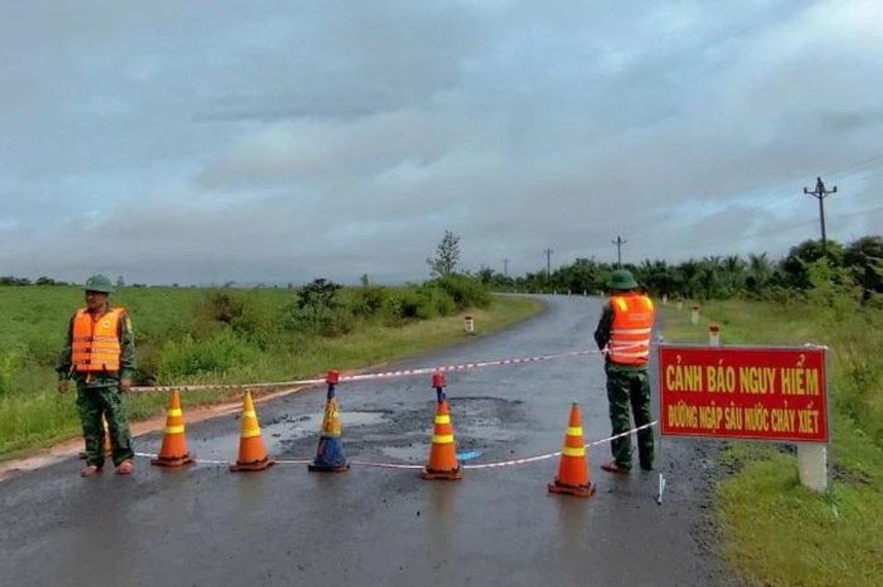 Mưa lũ gây nhiều thiệt hại trên địa bàn tỉnh Đắk Lắk - Báo Nhân Dân