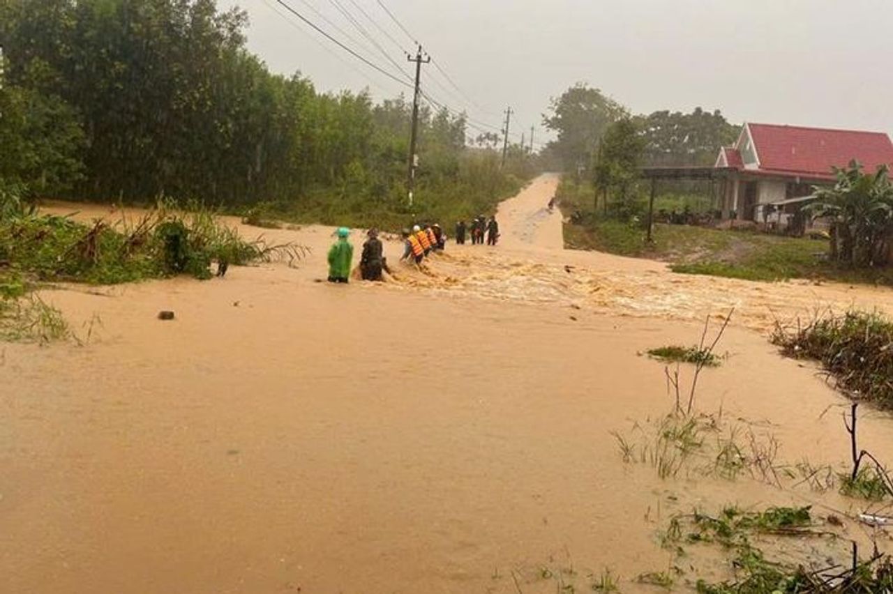 Mưa lớn gây thiệt hại nặng tại nhiều địa phương ở Đắk Lắk - Báo Bảo Vệ Pháp Luật