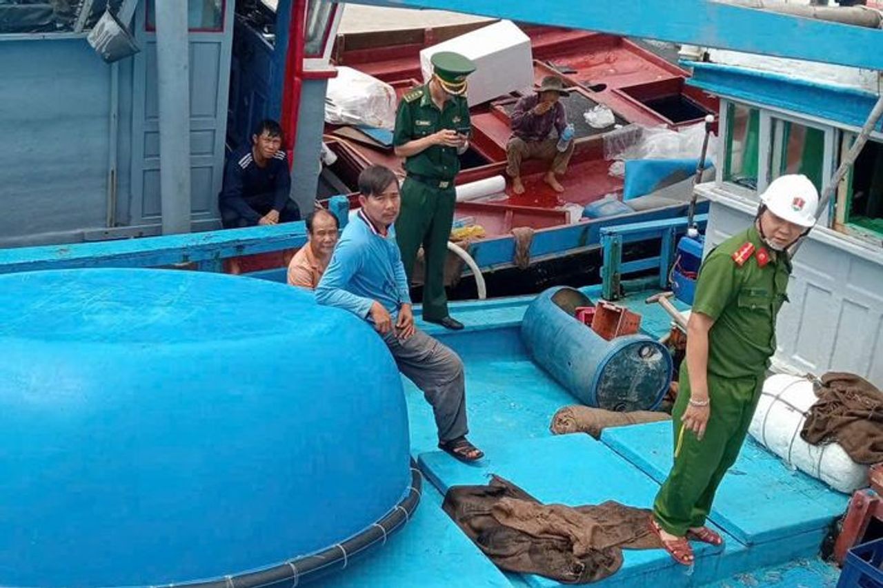 Điều tra vụ ngư dân Đắk Lắk bị tấn công khi đang đánh bắt trên biển - Báo Tri thức & Cuộc sống