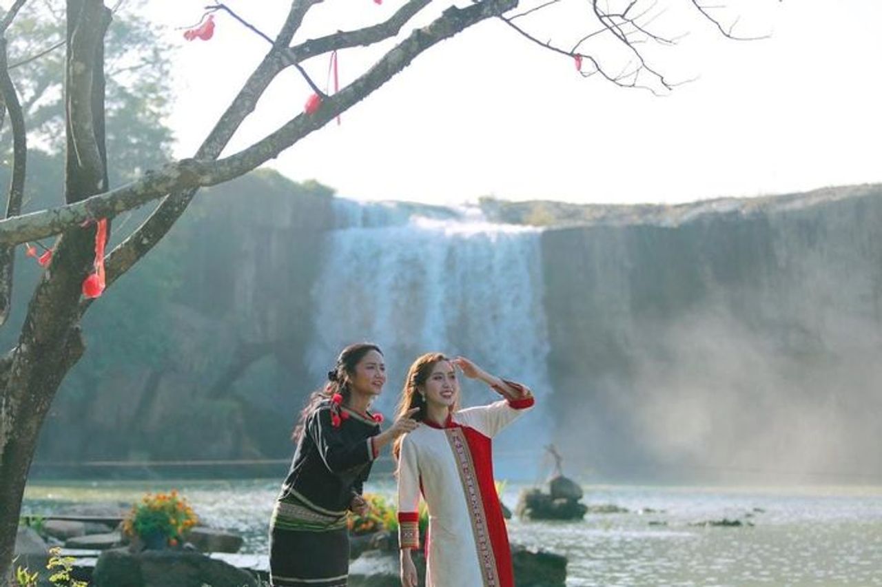 Đắk Lắk phát triển du lịch thành ngành kinh tế mũi nhọn - Đại Biểu Nhân Dân