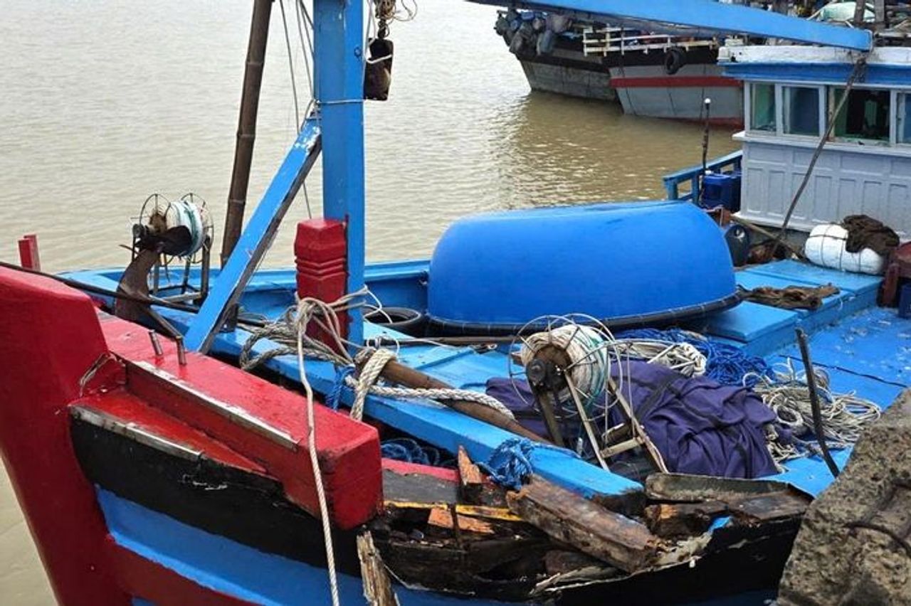 Đắk Lắk: Chuyển cơ quan điều tra vụ tàu cá bị đập phá trên biển - Đại Biểu Nhân Dân