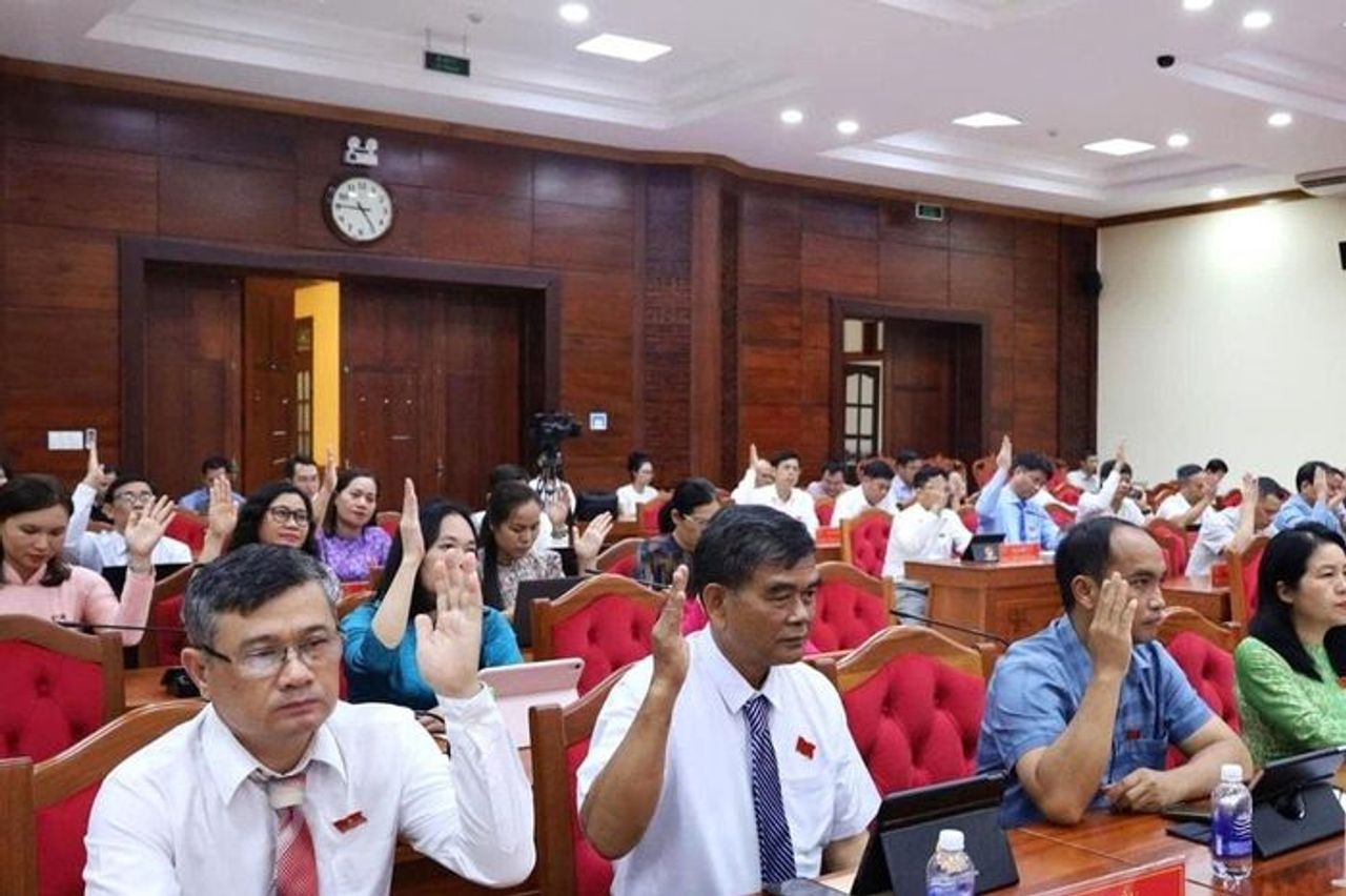 Kỳ họp thứ 3, HĐND tỉnh Đắk Lắk: Tiếp tục đổi mới phương thức chỉ đạo, điều hành - Đại Biểu Nhân Dân