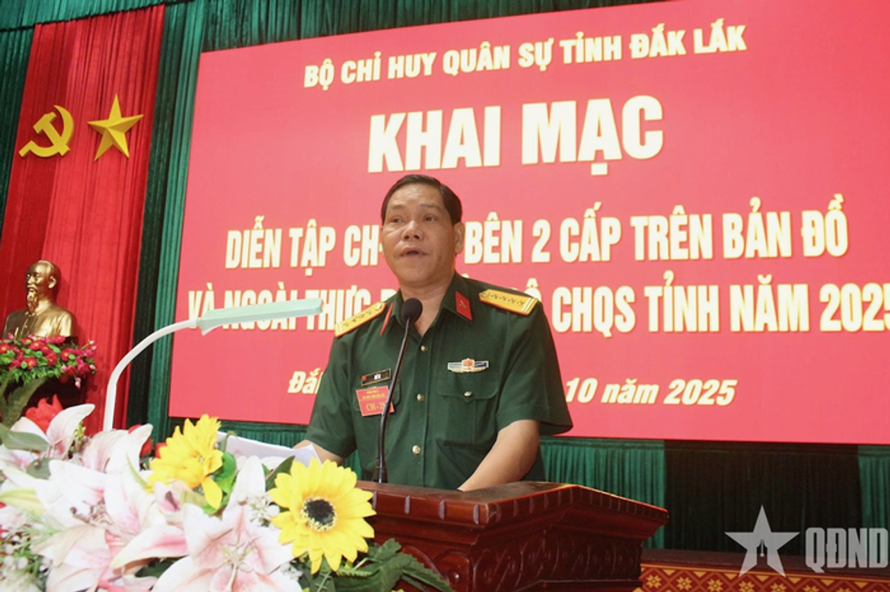 Bộ CHQS tỉnh Đắk Lắk diễn tập chỉ huy-tham mưu 1 bên 2 cấp trên bản đồ và ngoài thực địa - Báo Quân Đội Nhân Dân