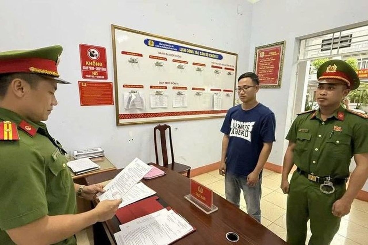 Một phó phòng ngân hàng lừa 4,8 tỷ đồng để đầu tư tài chính qua mạng - Báo Tiền Phong