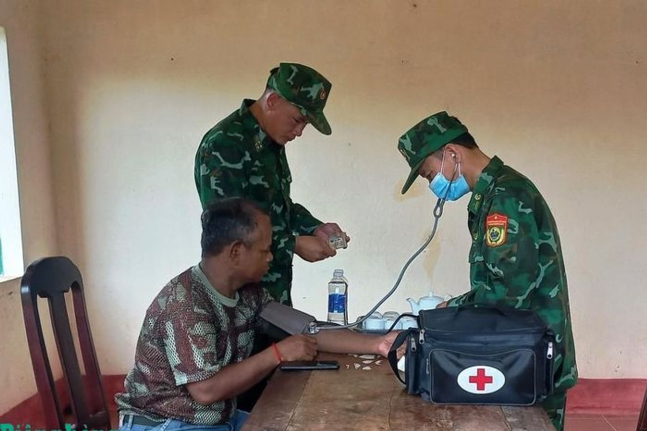 Tình đoàn kết, hữu nghị nơi dòng Sê Rê Pốk - Báo Biên phòng