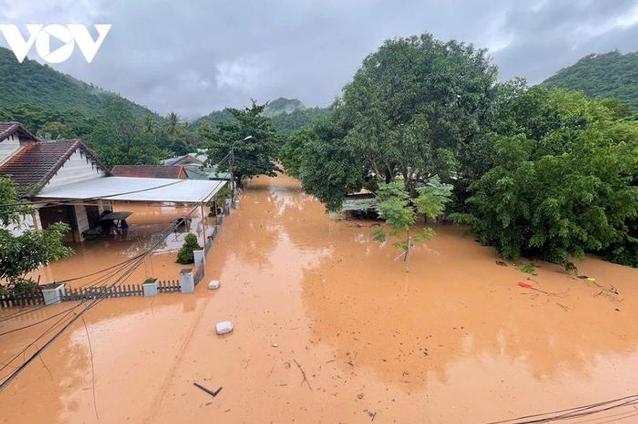 Cảnh báo lũ trên các sông từ Hà Tĩnh đến Quảng Trị, Quãng Ngãi và Đắk Lắk - Báo Điện tử Tiếng nói Việt Nam