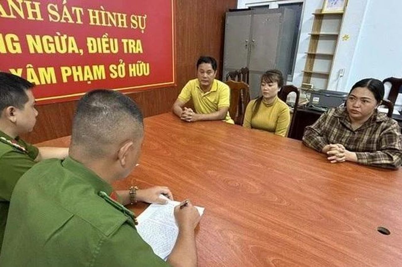 Bắt nhóm đối tượng dàn cảnh xóa nợ, cưỡng đoạt 21,5 tỷ đồng tại Đắk Lắk - Chuyên trang Vietnamdaily - Báo Tri thức & Cuộc sống