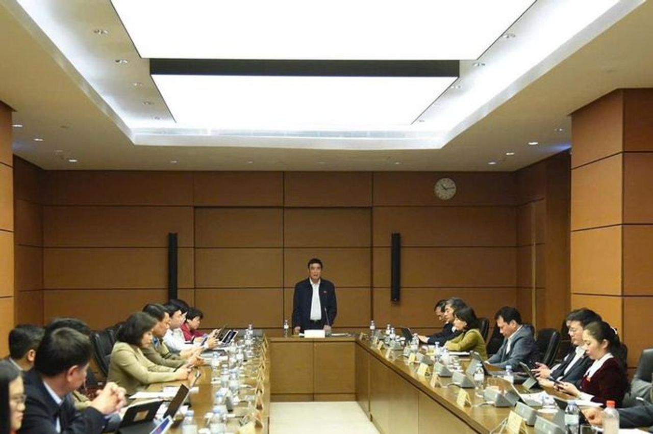 Bảo đảm quyền lợi của người dân khi tham gia bảo hiểm - Đại Biểu Nhân Dân