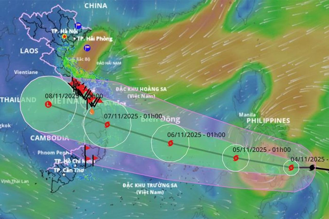 Tin bão Kalmaegi mới nhất: Giật cấp 16, dự báo mưa lớn ở Quảng Trị - Đắk Lắk - Báo VTC News