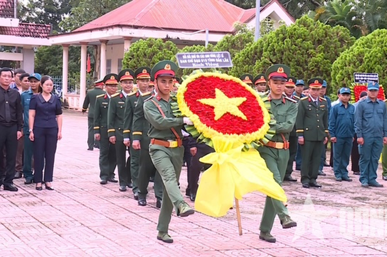 Đắk Lắk: Truy điệu, an táng hài cốt liệt sĩ tại xã Ea Súp - Báo Quân Đội Nhân Dân