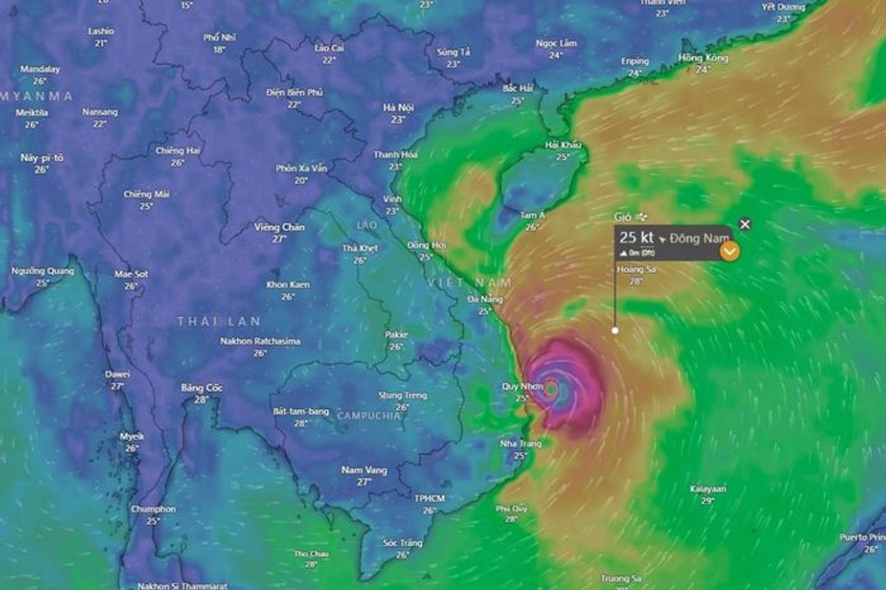 Thời điểm nào bão Kalmaegi đi vào đất liền Việt Nam? - Báo Điện tử Tiếng nói Việt Nam
