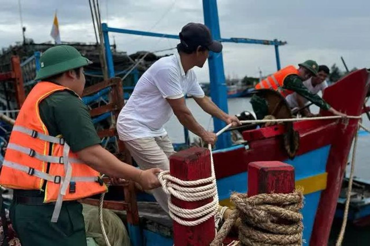 Ban Chỉ đạo Phòng thủ dân sự quốc gia có công điện về ứng phó bão Kalmaegi - Báo Pháp Luật TP.HCM