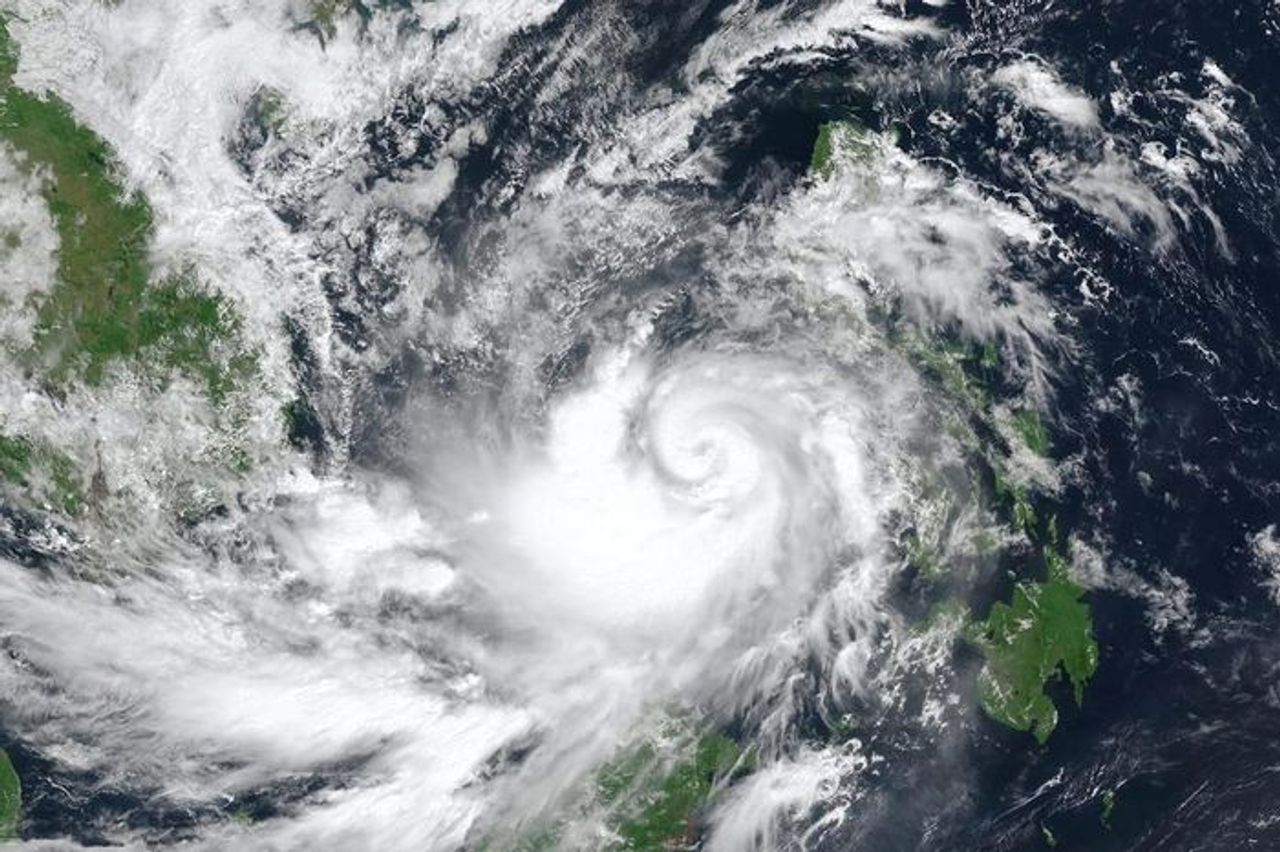 Bão số 13 tăng cấp, cảnh báo rủi ro thiên tai rất lớn - Báo VTC News