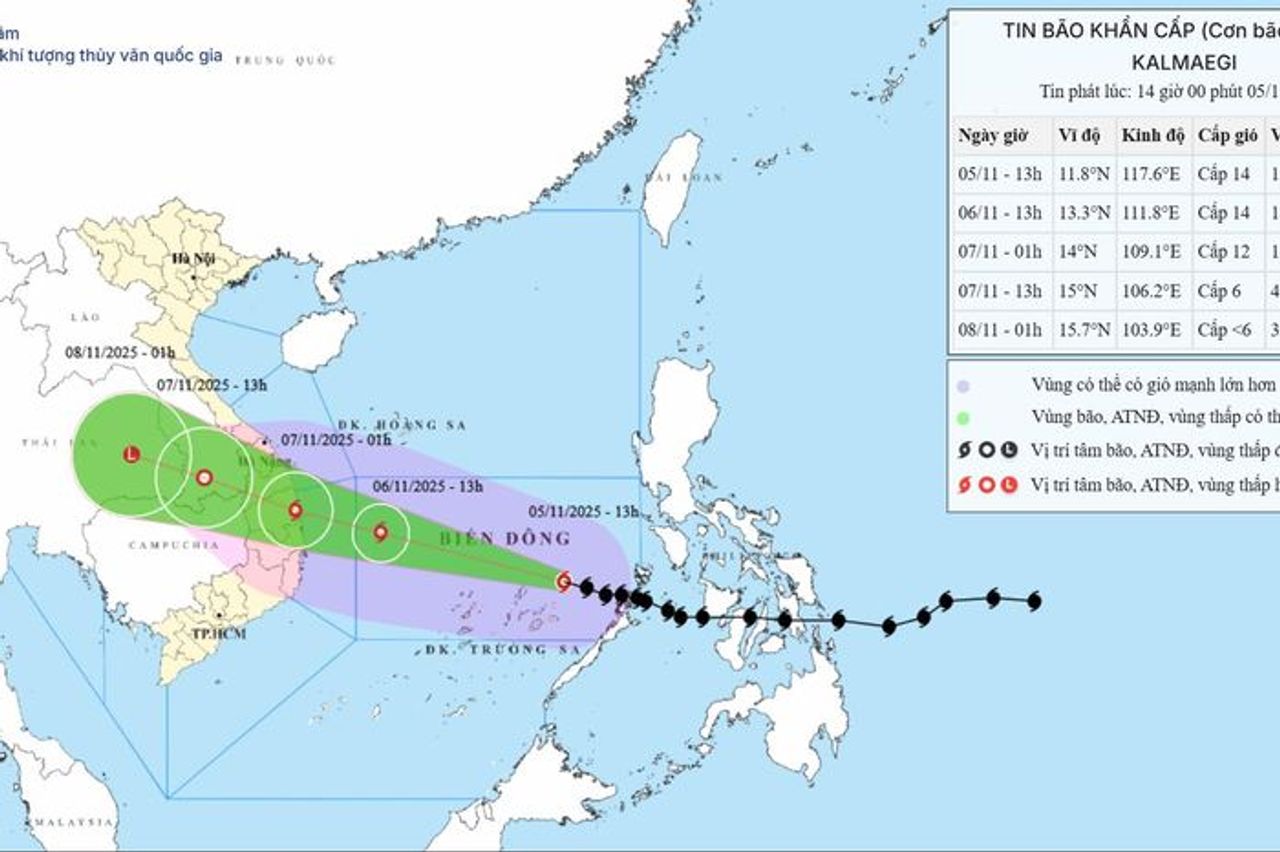 Bão Kalmaegi mạnh thêm, giật cấp 17 đang tiến về đất liền - Chuyên trang An Ninh Thủ Đô - Báo Công an nhân dân