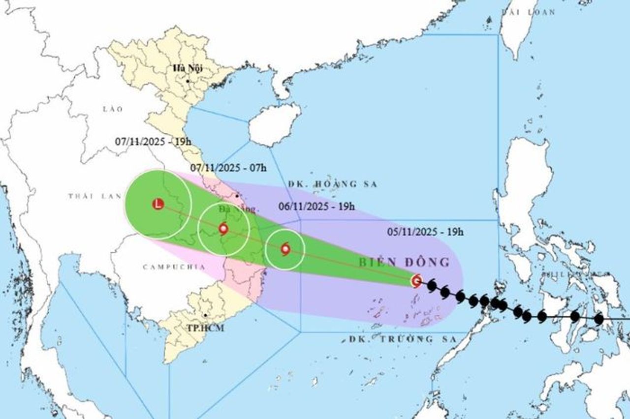 Bão Kalmaegi mạnh cấp 12, dự báo đổ bộ Đắk Lắk - Quảng Ngãi - Tạp chí Tri thức