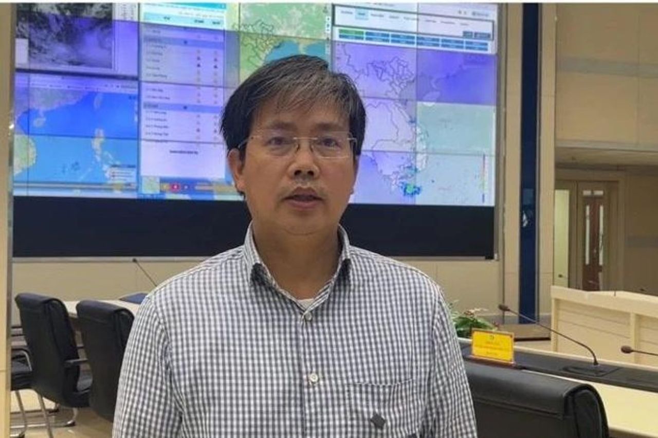 Chuyên gia cảnh báo: Bão số 13 có thể gây gió giật cấp 17, mưa tới 600mm và lũ quét nghiêm trọng - Báo Nhân Dân